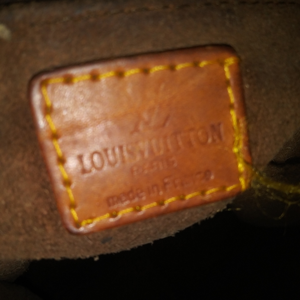 Leather purse